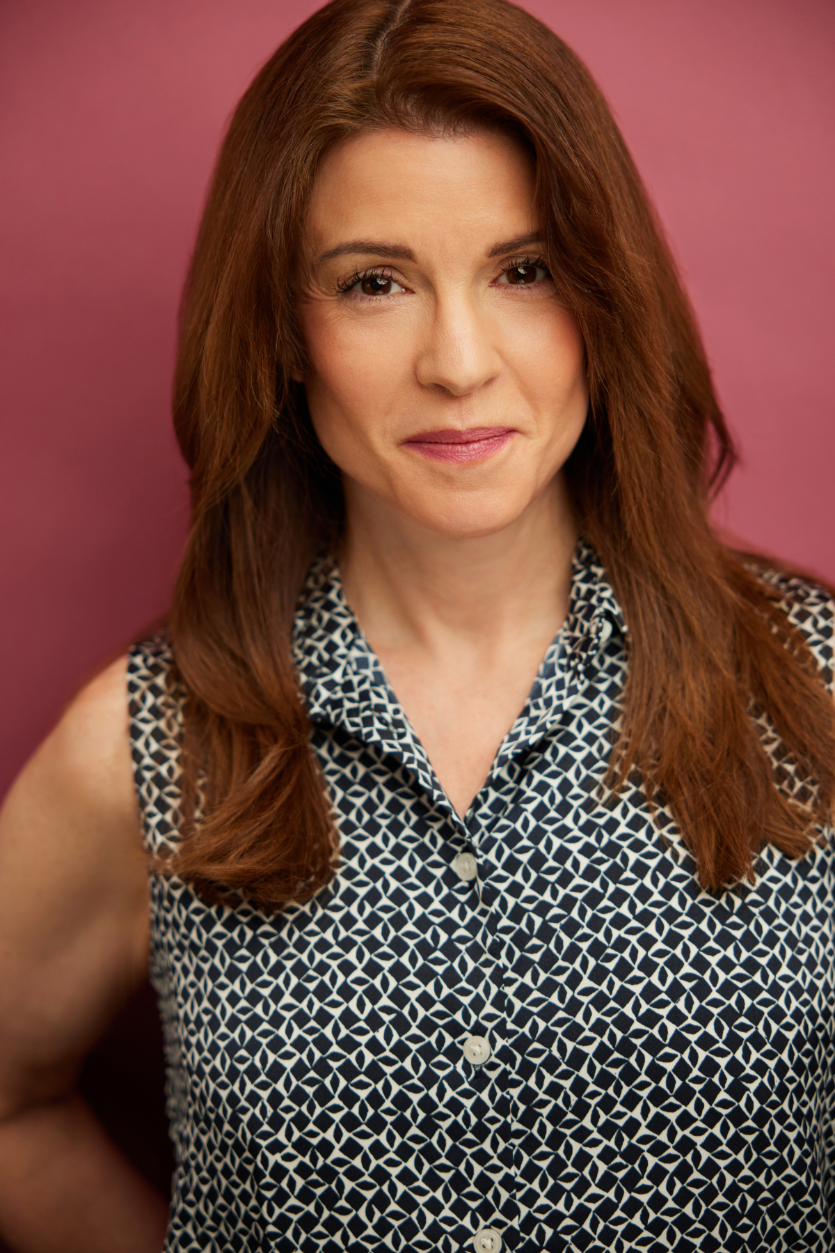 Amy Rose Traynor's "professional/lawyer look" headshot.